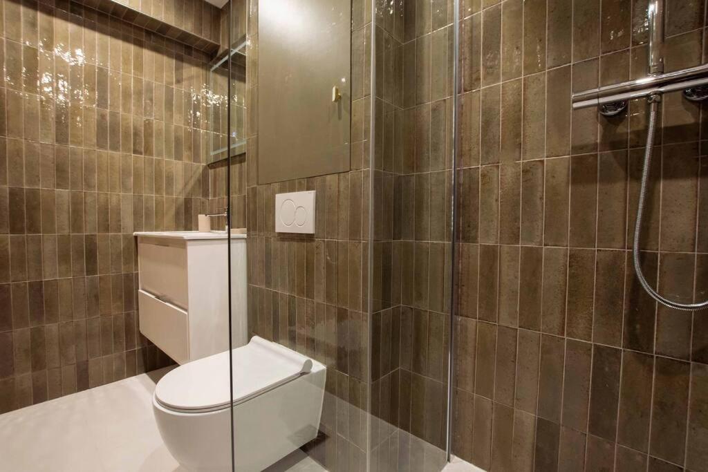 Sentier Historical Center Ii Luxury Design 3br-8p Apartment