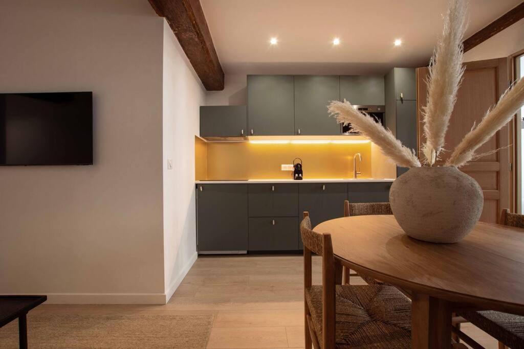 Apartment Sentier Historical Center Ii Luxury Design 3br-8p Paris