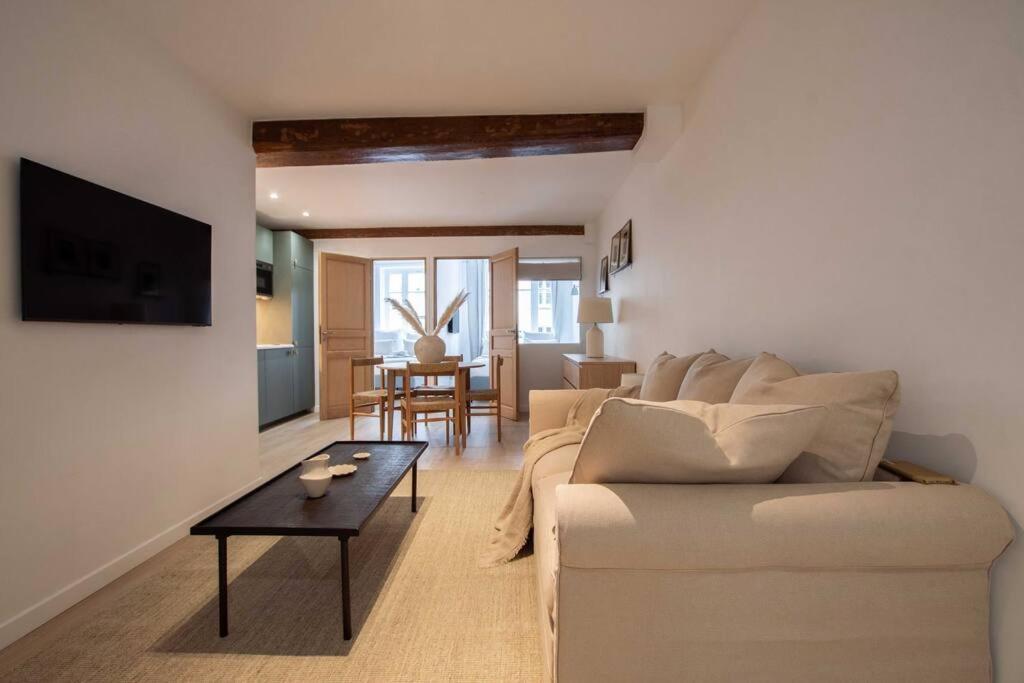 Apartment Sentier Historical Center Ii Luxury Design 3br-8p