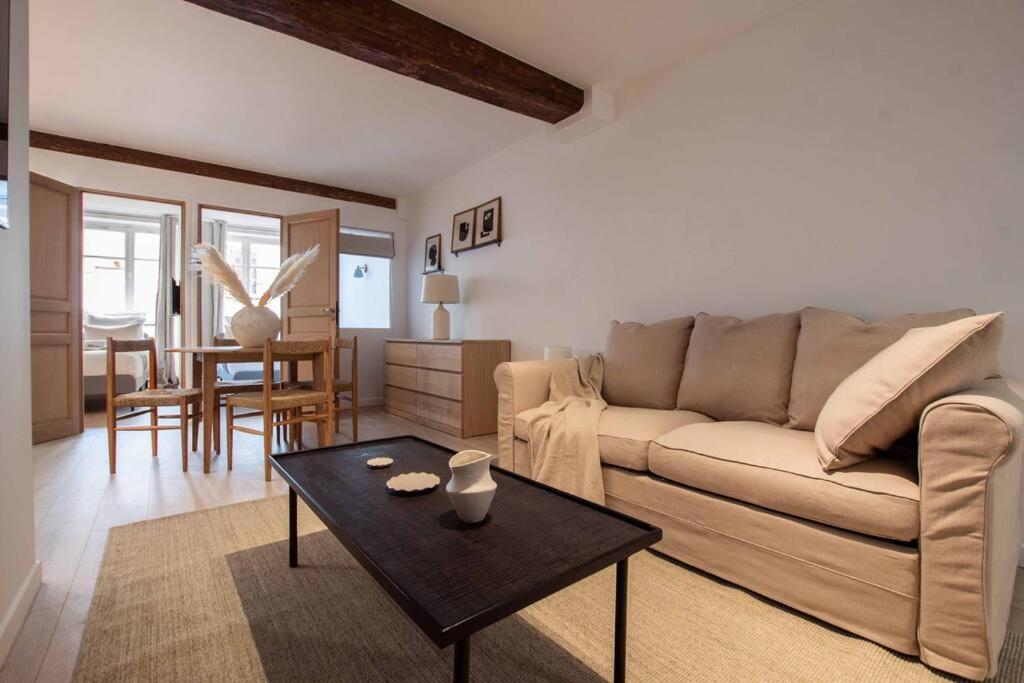 Apartment Sentier Historical Center Ii Luxury Design 3br-8p Paris
