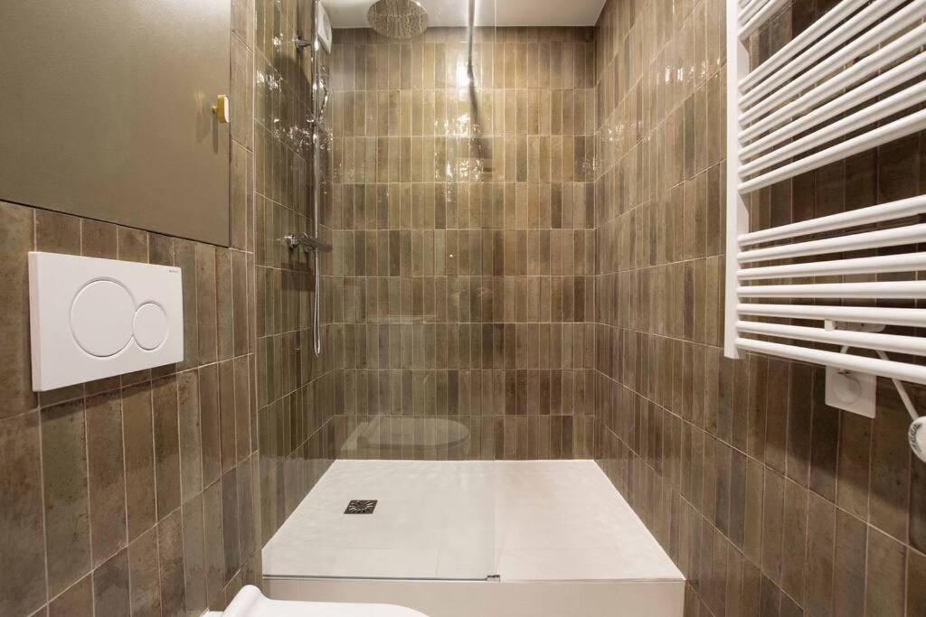 Apartment Sentier Historical Center Ii Luxury Design 3br-8p Paris